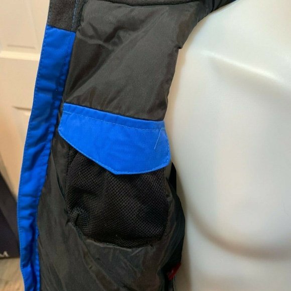 New with tags, authentic
SPYDER Boys Guard Active Sports - Picture 7 of 11